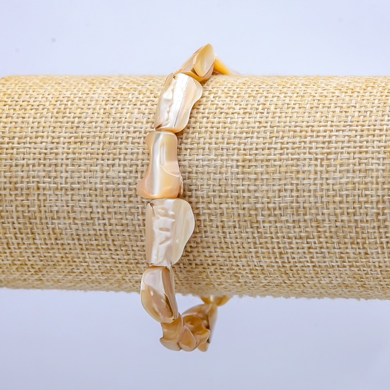 Natural Beige Mother-of-Pearl Bracelet on Elastic, tumbled beads, diameter 15x12mm+/-, length 18cm+