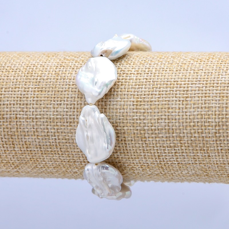 Baroque Pearl Bracelet on Elastic, diameter 22x15mm+-, length 18cm+