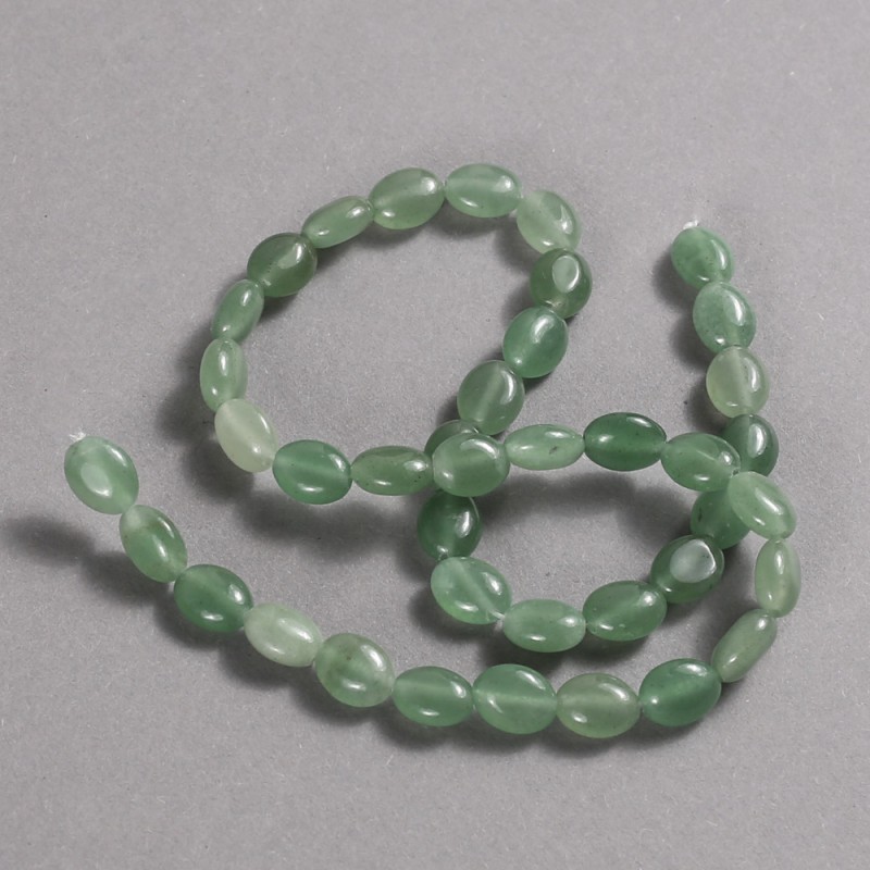 Beads on Thread Natural Stone Nephrite Smooth Oval, diameter 10x8mm +/-, length 39cm +