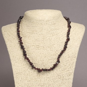 Garnet Chip Necklace, natural stone, diameter 6mm+/-, length 45cm+/- with extension chain