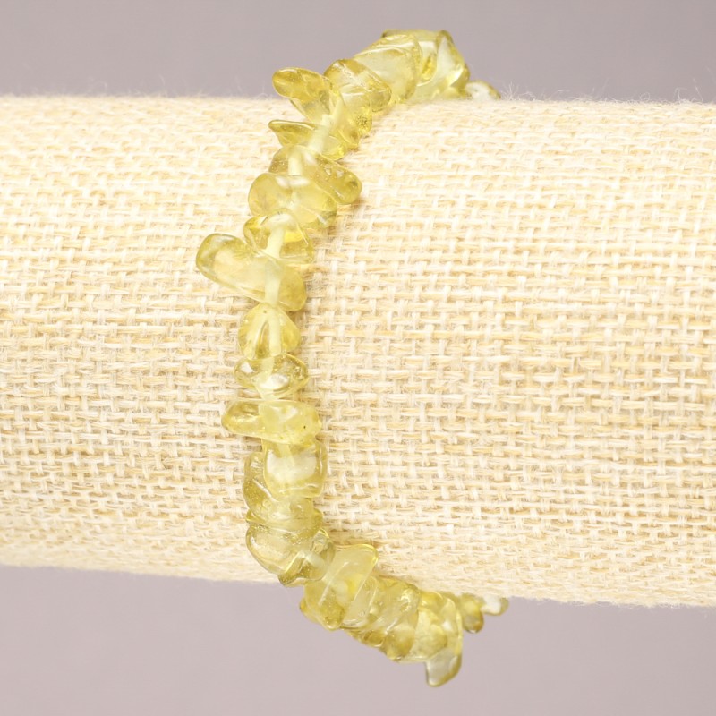 Elastic Bracelet with Dyed Quartz Chips, 6-8mm+ diameter