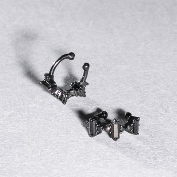 Xuping Ear Cuff Black Rhodium with Black Rhinestones and Black Crystals, 5x12mm +