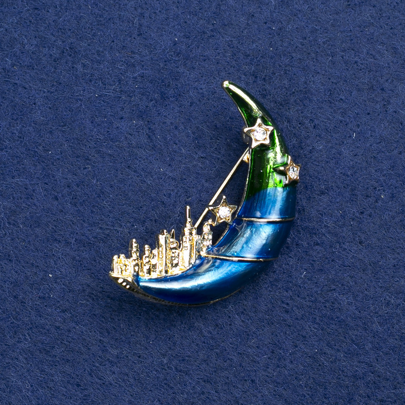 Sale! Moon Brooch gold-tone metal, enamel and rhinestones 37x28mm +
