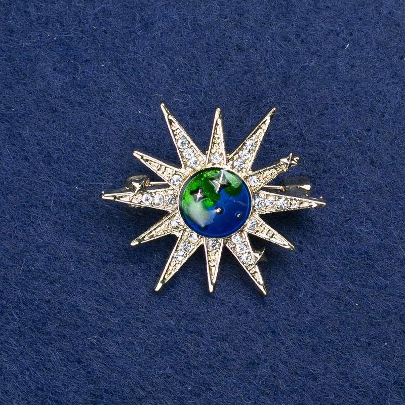 Clearance! Star Brooch gold-tone metal, enamel and rhinestones 32mm +