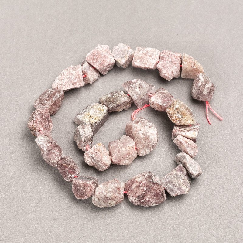 Beads on Thread Raw Stone Strawberry Quartz Tumbled, diameter 14x12(+-)mm, length 41cm