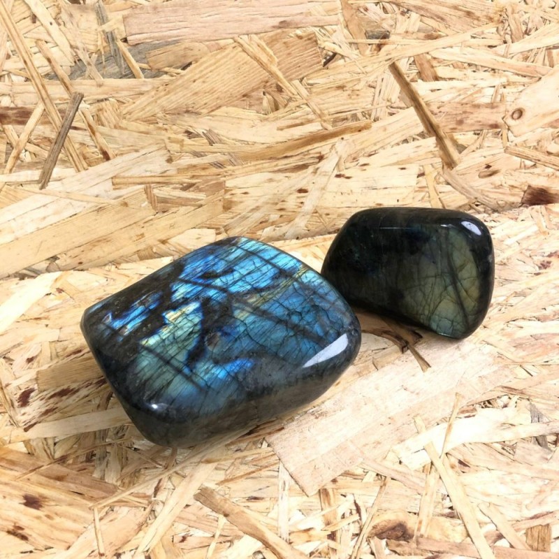 Natural Labradorite Souvenir Stone, assorted sizes, weight from 700g (per 100g)