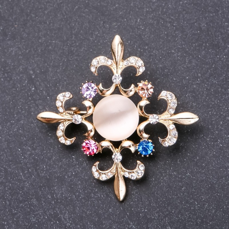 Order of Beauty Brooch 50x50mm, yellow metal