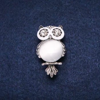 Owl Brooch Cat's Eye, silver-tone metal 25x46mm