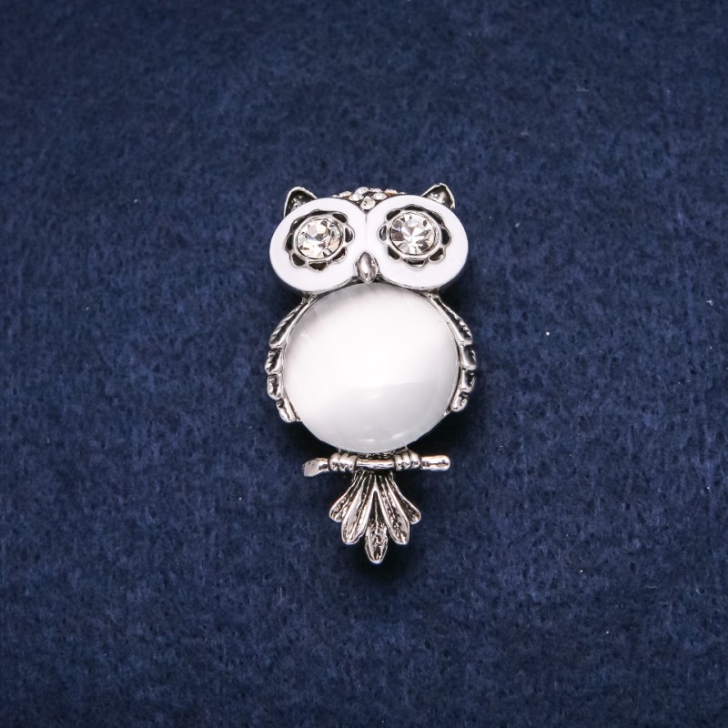 Owl Brooch Cat's Eye, silver-tone metal 25x46mm