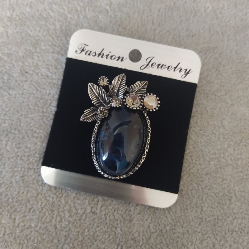 Brooch Accent Apatite 45x32mm rhinestones cabochon colour blue, silver metal