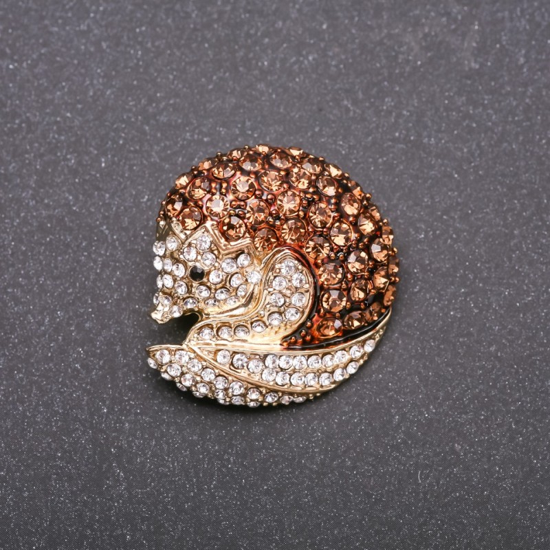 Coati Brooch with Brown and White Rhinestones Yellow Metal 33x35mm