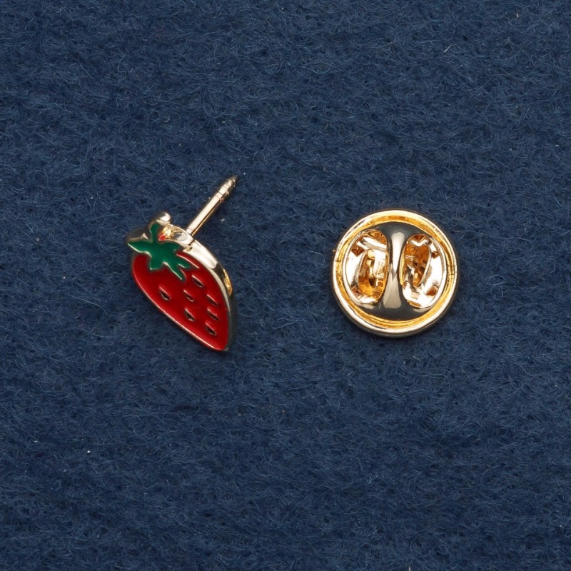 Strawberry Brooch on Twist Pin 1.5x1cm Yellow Metal