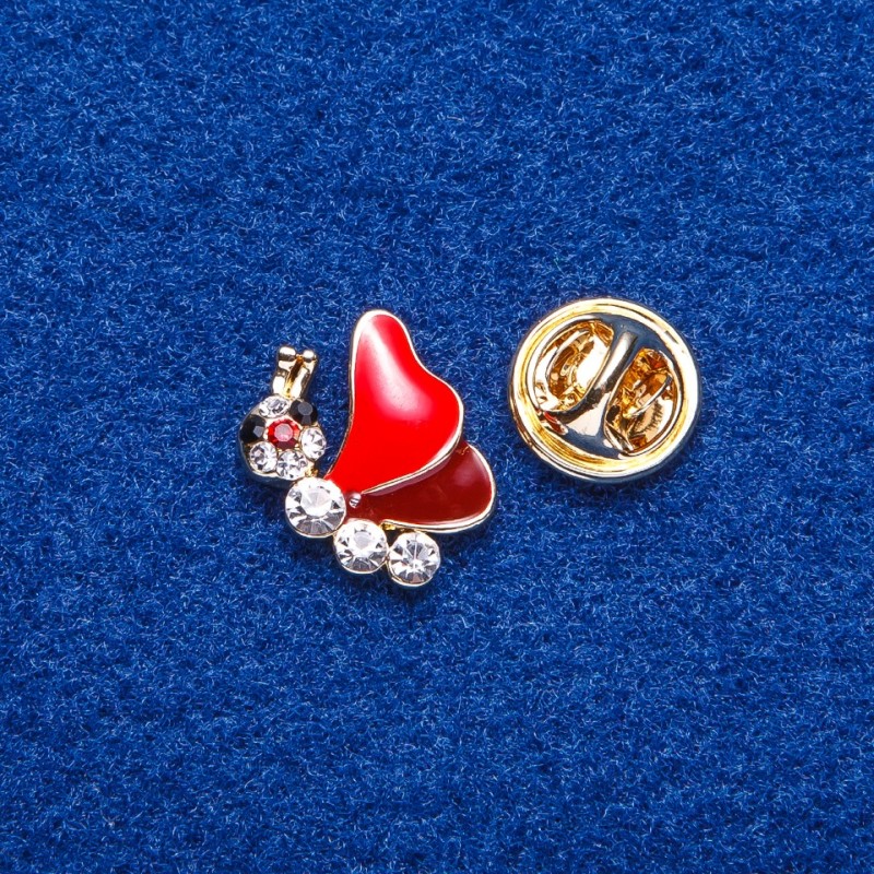 Trendy Butterfly Brooch Red Enamel Gold-Tone Metal 1.7x1.6cm