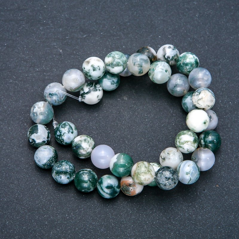 Beads, Moss Agate on thread, smooth round beads, diameter 10.5mm, length 38cm
