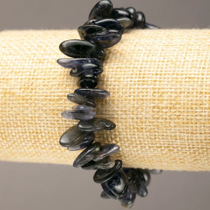 Elastic gemstone bracelet Iolite chip "needle", diameter 11-21x4-8 mm, length 18 cm +