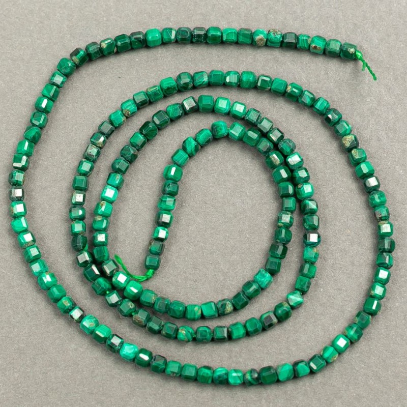 Natural stone seed beads on thread Cat's Eye green faceted cube 5×5mm (+-), length 39cm +