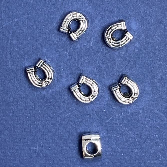 Findings Pandora Bead Horseshoe 9x11mm, diameter 5mm, pack 20g +/- 9pcs