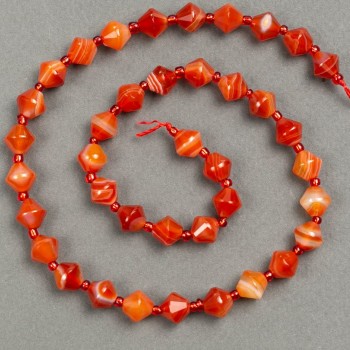 Carnelian Beads on a Thread, Faceted Diamond-shaped, 8x8mm, 39cm Length, (Bead Embellishment 3x3mm)