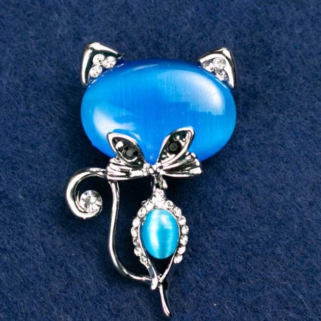 Brooch 'Kitty' Cat's-eye Blue with White Crystals 45x28mm Silver Metal