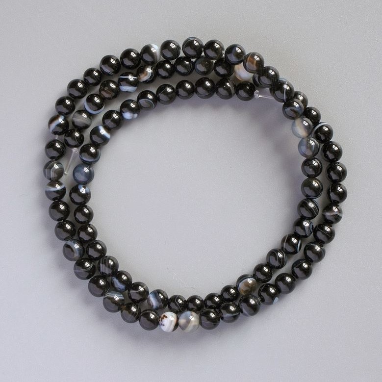 Eye Agate Beads, Natural Stone, Smooth Round Bead, D 4-4.5mm+/-, Length 39cm+/- on Nylon Thread