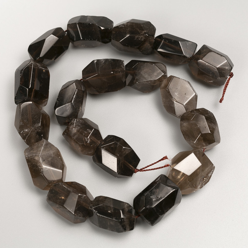 Beads on a Thread Smoky Topaz, Faceted Nuggets, 15×20 mm, Thread length 39 cm