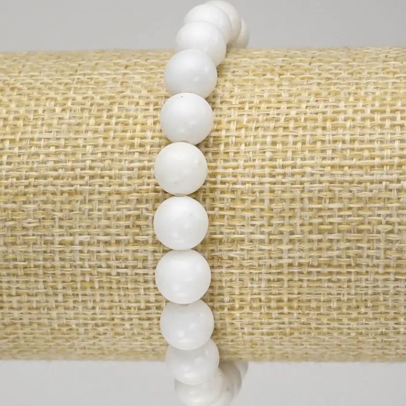 White Agate Bracelet, smooth round bead, diameter 8mm+/- (stretch)