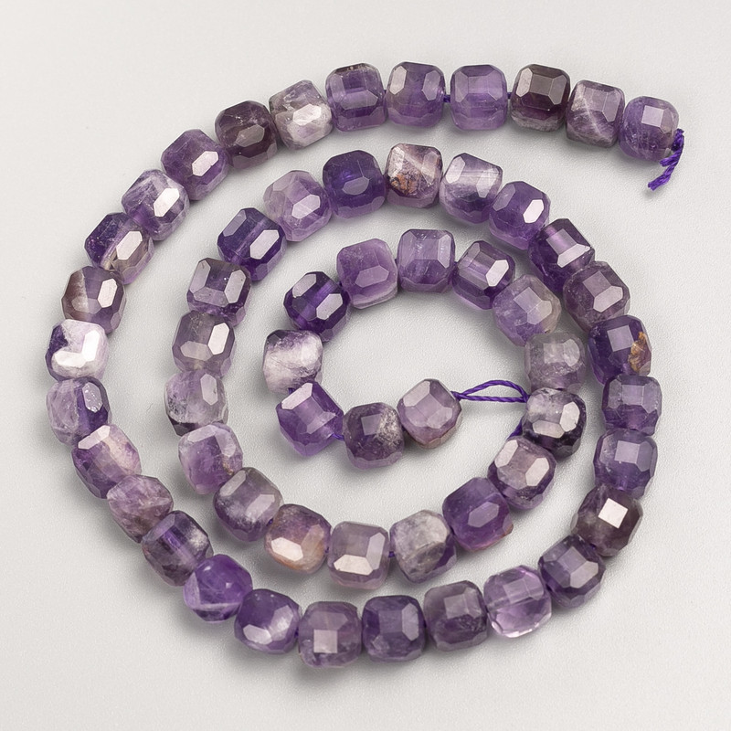 Amethyst Natural Stone Beads, faceted cube on a strand, diameter 7mm+/-, length 39cm+
