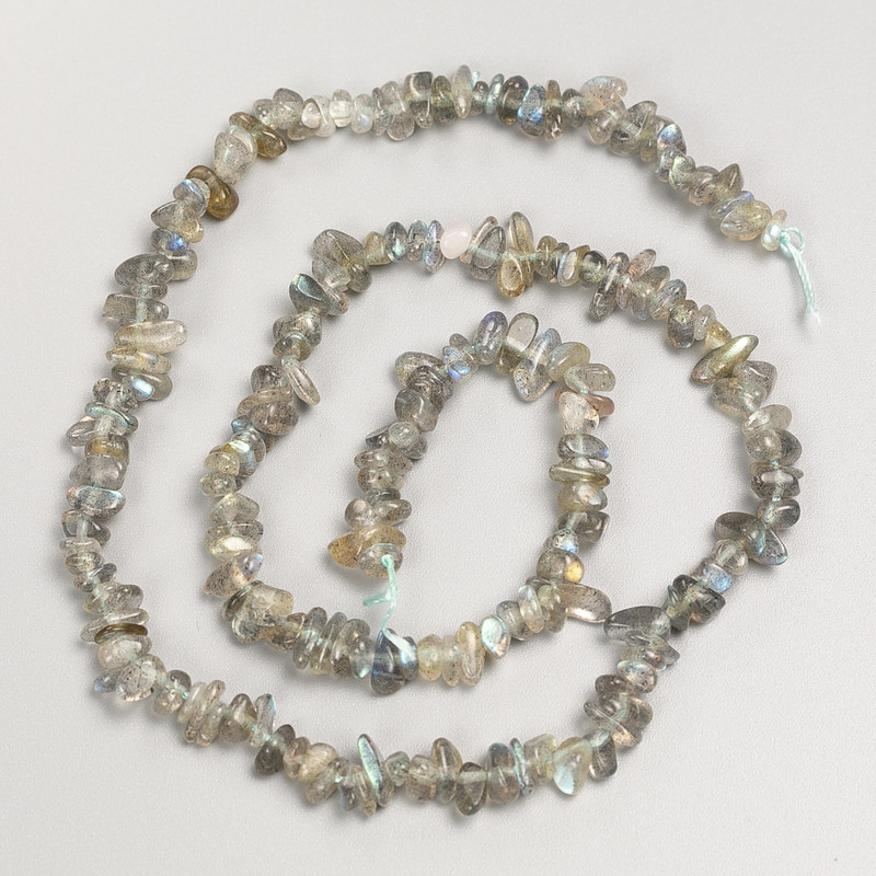 Labradorite Stone Beads Chips on Thread, Diameter 6x3mm+/-, Length 41cm+
