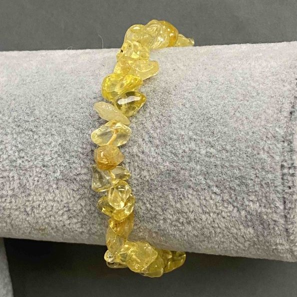 Bracelet Citrine Chips, diameter 11-6x5-2(+-)mm on Elastic, length 18cm