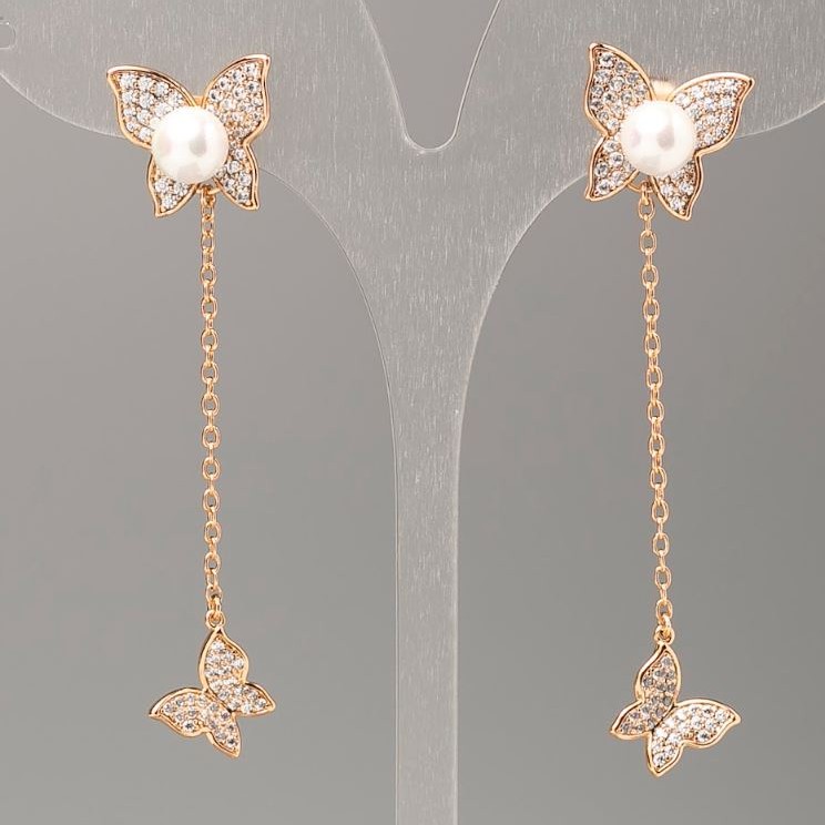 Xuping Butterfly Earrings with Majorica Pearls and White Stones 13x13mm, length 6cm, 18K Gold Plated