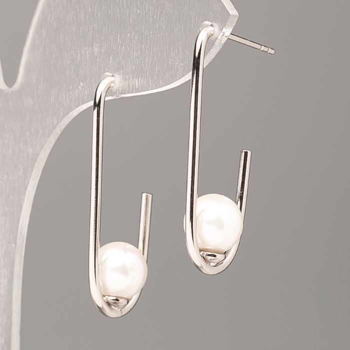 Xuping Earrings with Majorica Pearl, diameter 8mm, length 3cm+/-, Rhodium