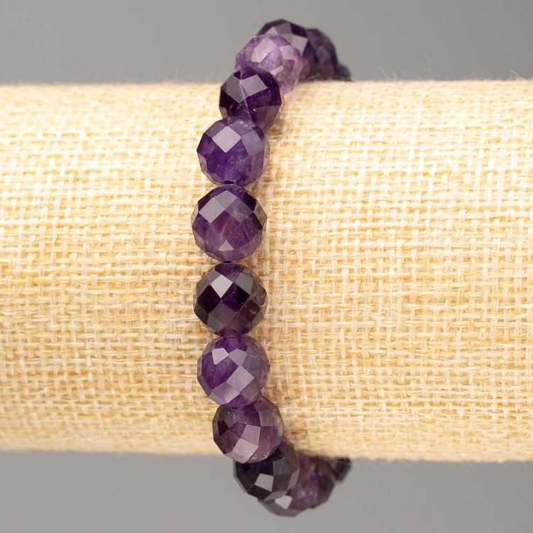 Bracelet with natural Amethyst, faceted round bead, diameter 10mm ±, length 18cm ± on elastic