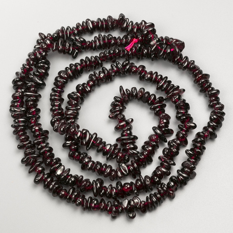 Garnet Beads, Natural Stone Chips, Diameter 5-8.5x3mm+/-, Length 80cm+/- on Thread
