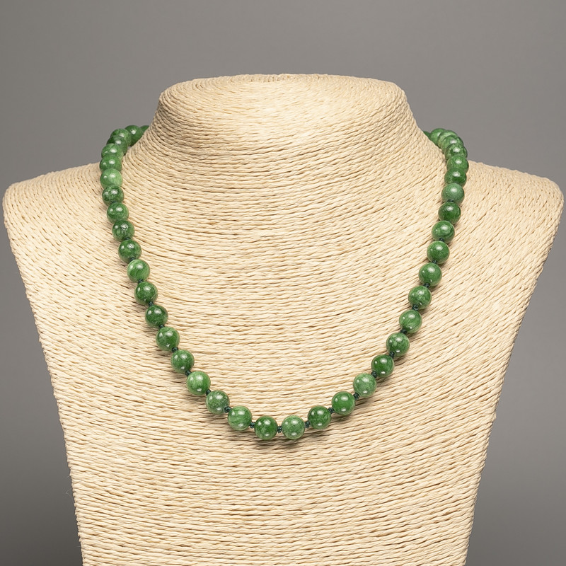 Green "Chrysoprase" Necklace, smooth beads, diameter 8mm+/-, length 50cm+/-, made from white nephrite jade (synth. dyed)