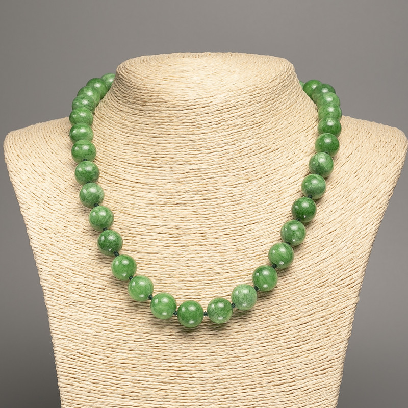 Green "Chrysoprase" Necklace, smooth beads, diameter 12mm+/-, length 50cm+/-, made from white nephrite jade (synth. dyed)