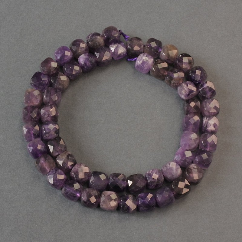 Amethyst Natural Stone Faceted Cube Beads on Thread, diameter 7mm+/-, length 38cm+