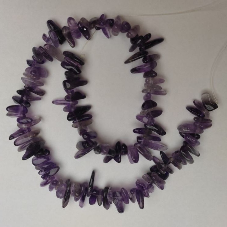 Amethyst Beads, natural stone on fishing line, large chips, diameter 16x6mm+/-, length 38cm
