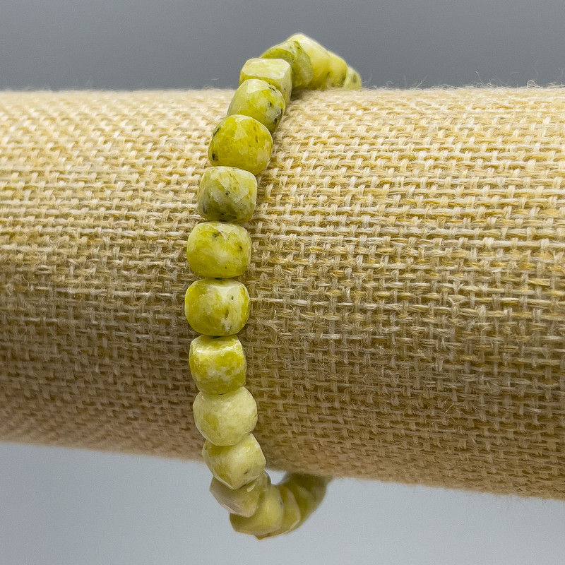 Bracelet Yellow Jadeite natural stone faceted cube, diameter 6.5mm±, length 18cm (stretch)