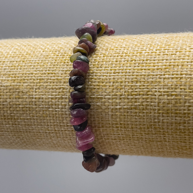 Tourmaline Bracelet, natural stone chips, diameter 7x3mm+/-, length 18cm (stretch)