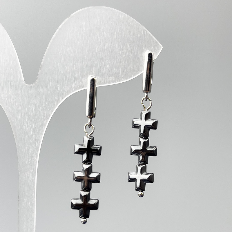 Earrings Hematite Cruxes, diameter 8x26mm±, length 43mm