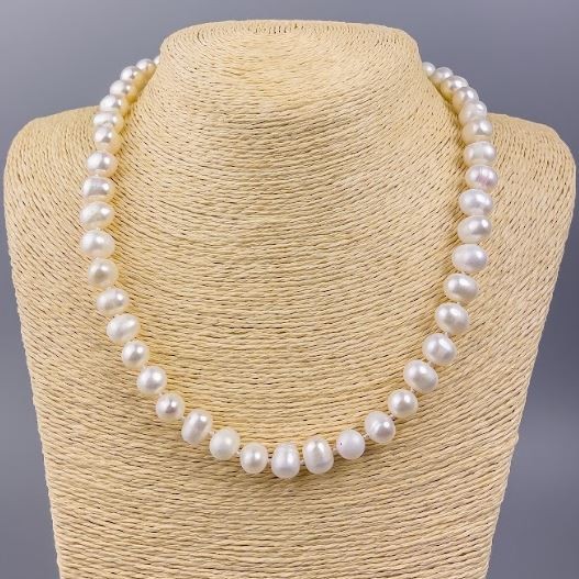 Freshwater Pearl Necklace, round, d 9-10 mm, length 47 cm