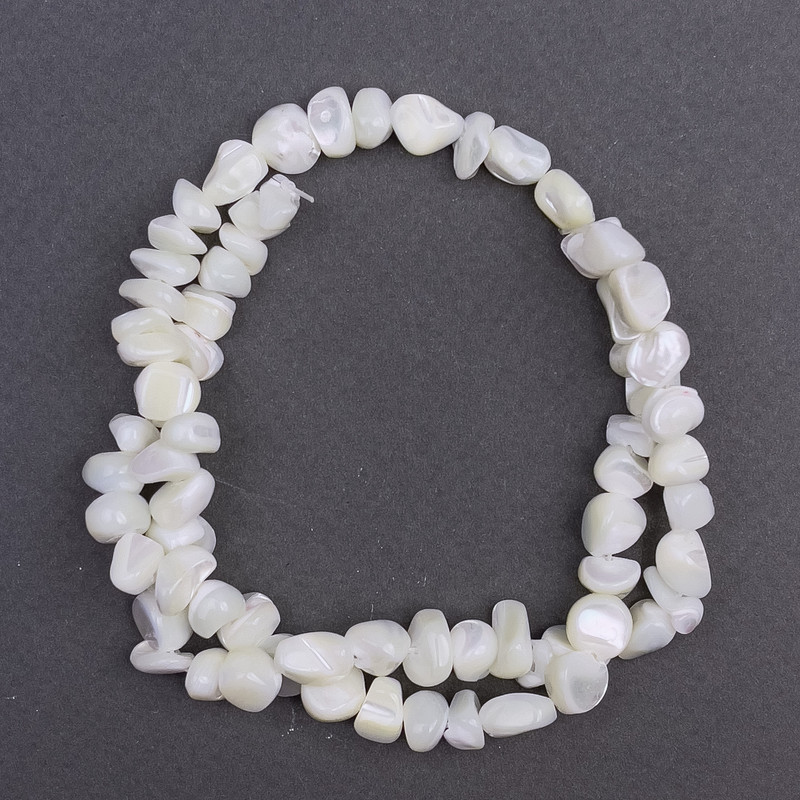 Mother-of-P pearl Tumbled Beads 8×6 mm, 41 cm approx on thread