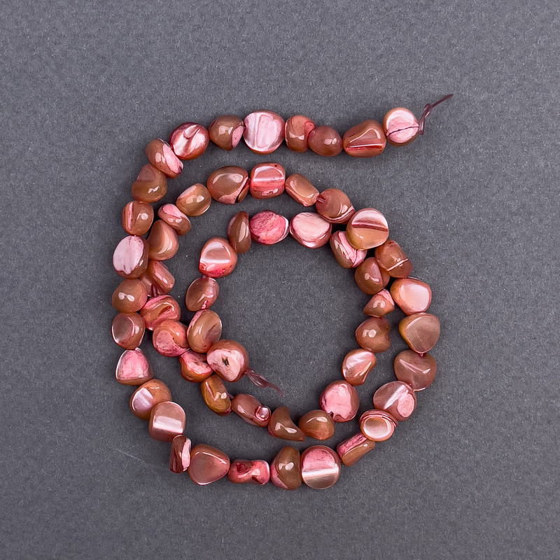 Tinted Mother-of-Pearl Beads Brown Chip, diameter 8x6mm+/-, length 41cm+/- on fishing line