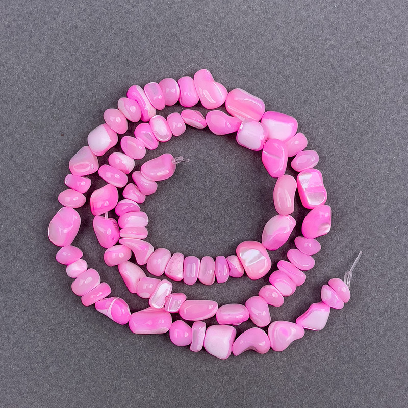 Tinted Mother-of-Pearl Beads Raspberry Chip, diameter 8x6mm+/-, length 41cm+/- on fishing line