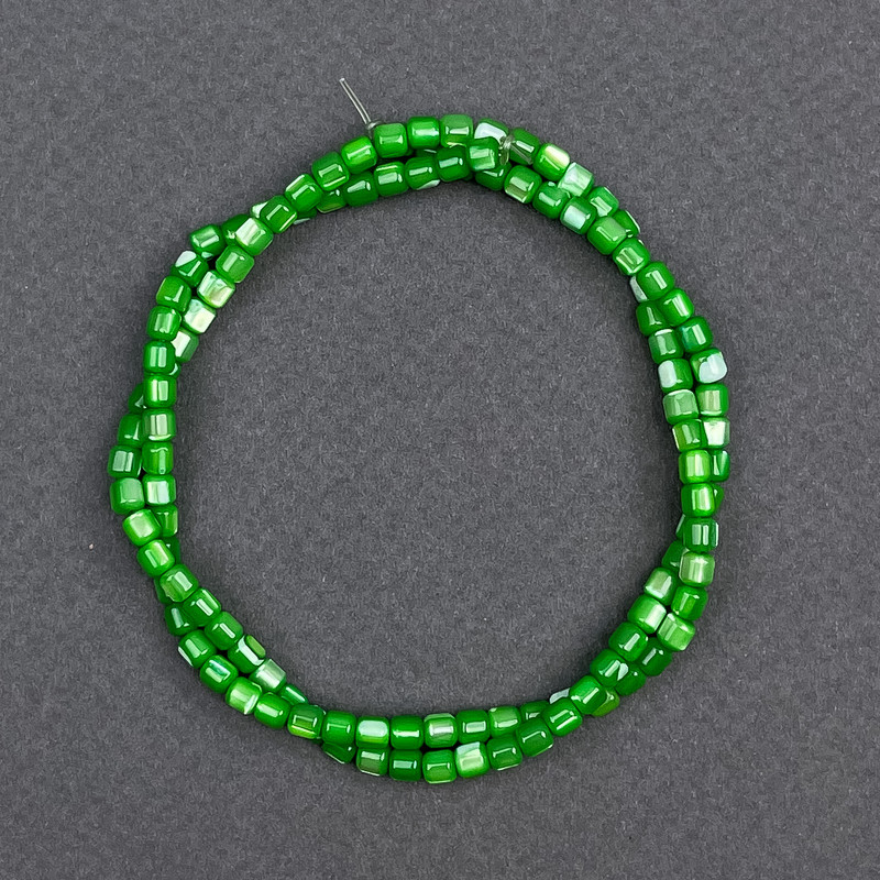 Beads Toned Green Mother-of-Pearl Cylindrical, 3.5x3.5mm diameter, 40cm length +/- on thread
