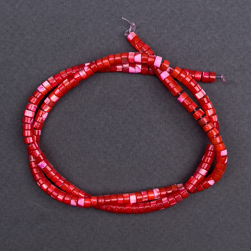 Colored Red Mother-of-P pearl disc beads, 4x2mm diameter, 40cm length on thread