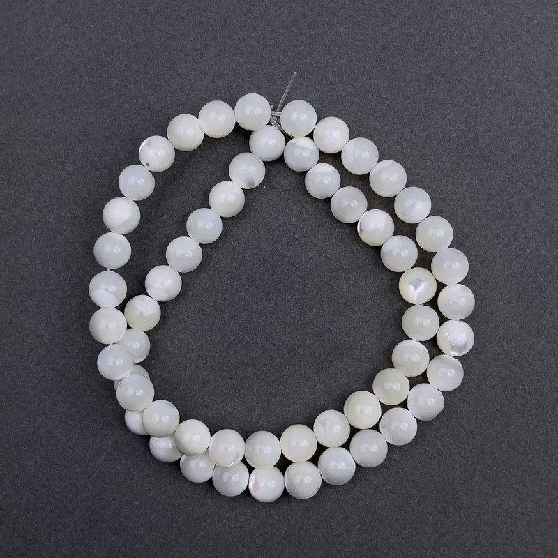 Mother-of-Pearl Smooth Round Beads, diameter 7.5mm+/-, length 39cm+/- on a strand