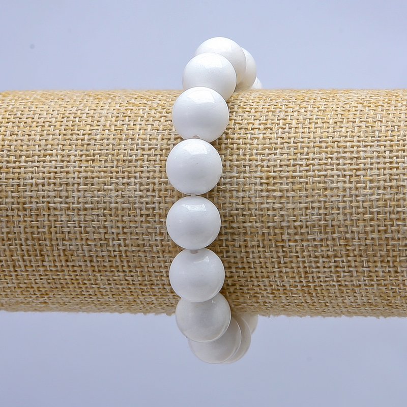Elastic bracelet with White Agate smooth beads, diameter 12mm, length 18cm
