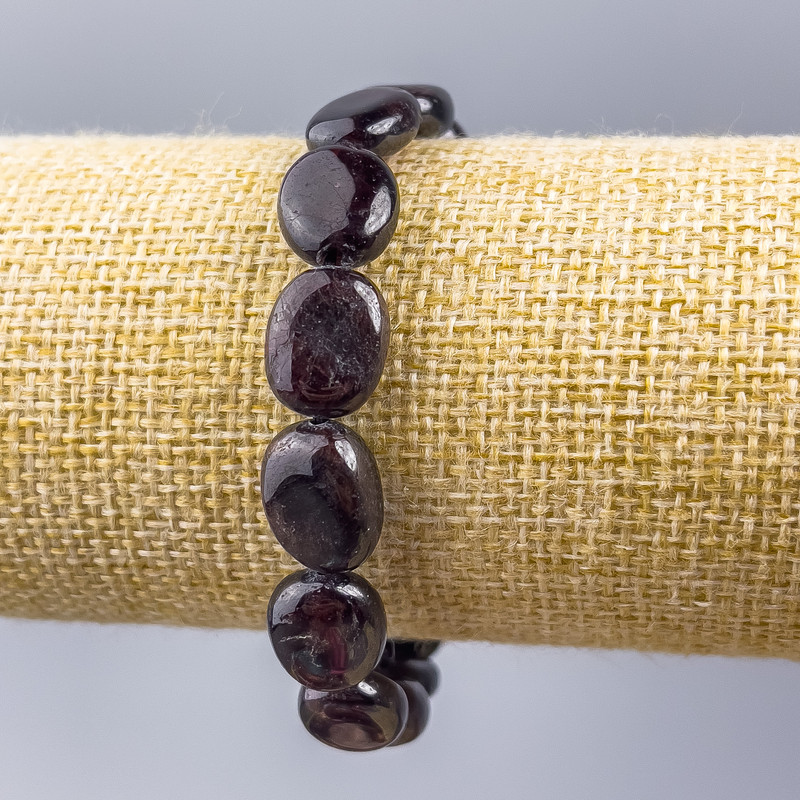 Garnet Bracelet with Natural Stone Cabochon d 12×13×7mm+-, length 18cm (stretch)