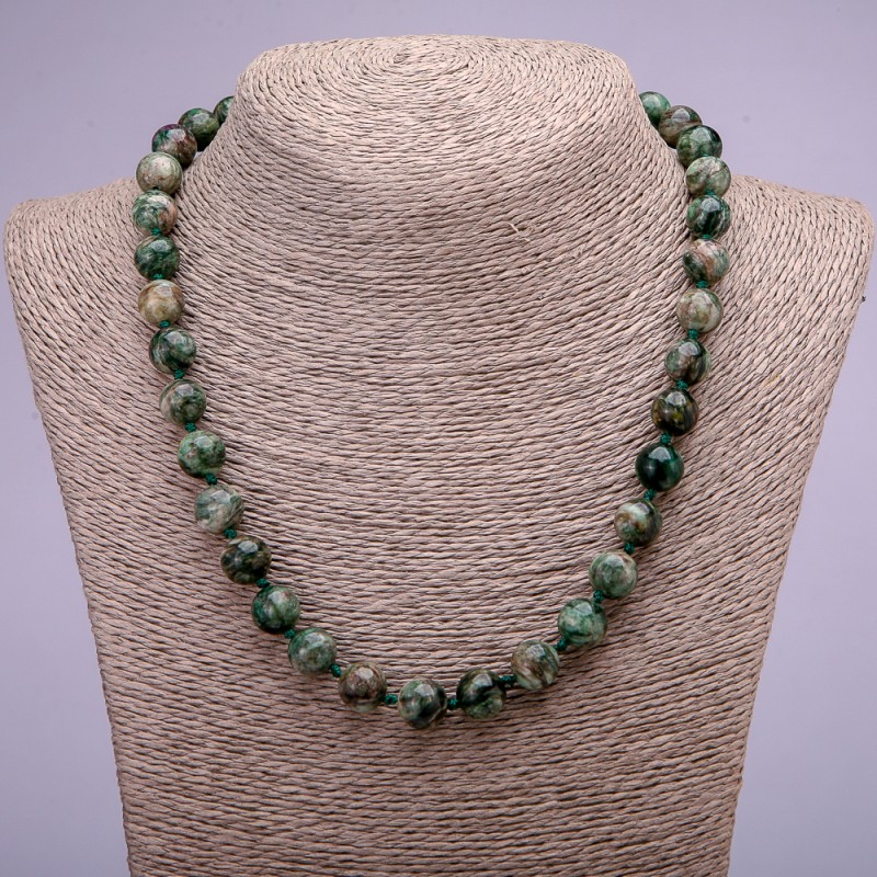 Necklace made of natural kunzite (muscovite) smooth beads, diameter 10(±)mm, length 45cm+